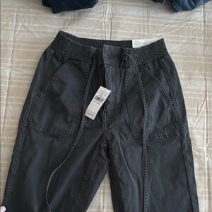 American Eagle Outfitters Black Cropped Pants